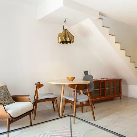 Appartamento Tram 28 Duplex Lisbona