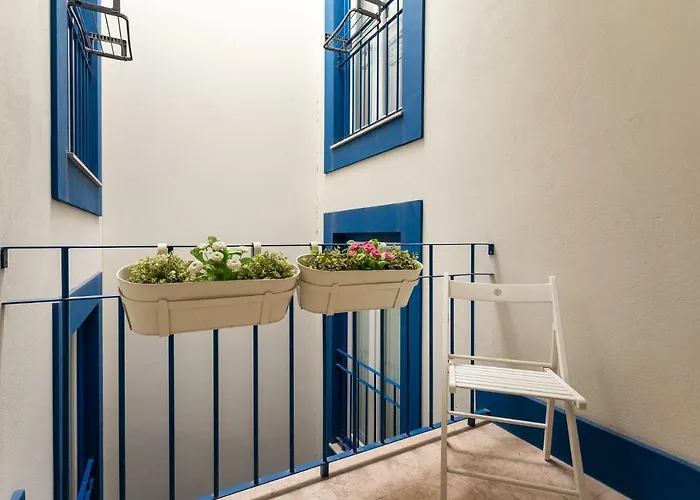 Tram 28 Duplex דירה