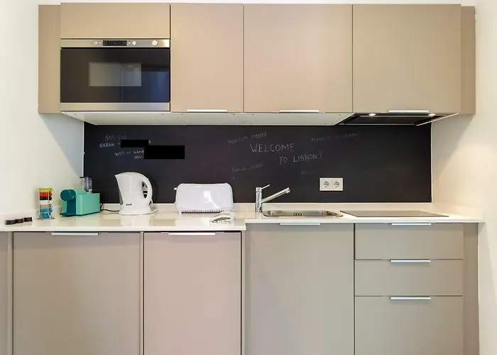 Tram 28 Duplex * ליסבון