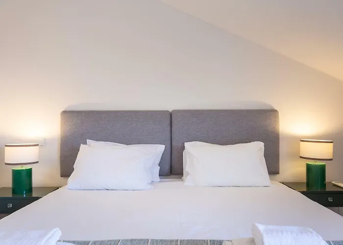 דירה Tram 28 Duplex *