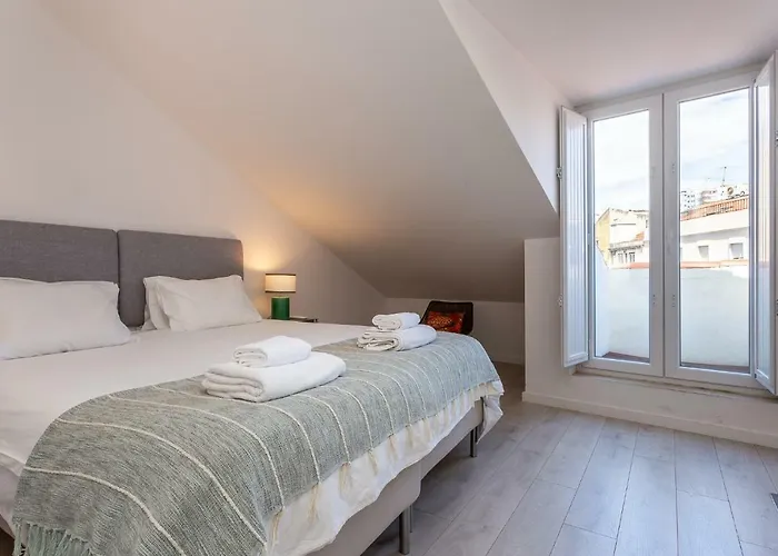 Διαμέρισμα Tram 28 Duplex *